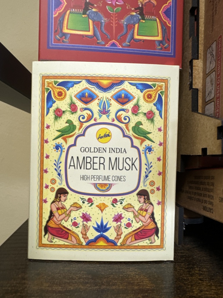 Incienso Conos Golden India Almizcle Ambar