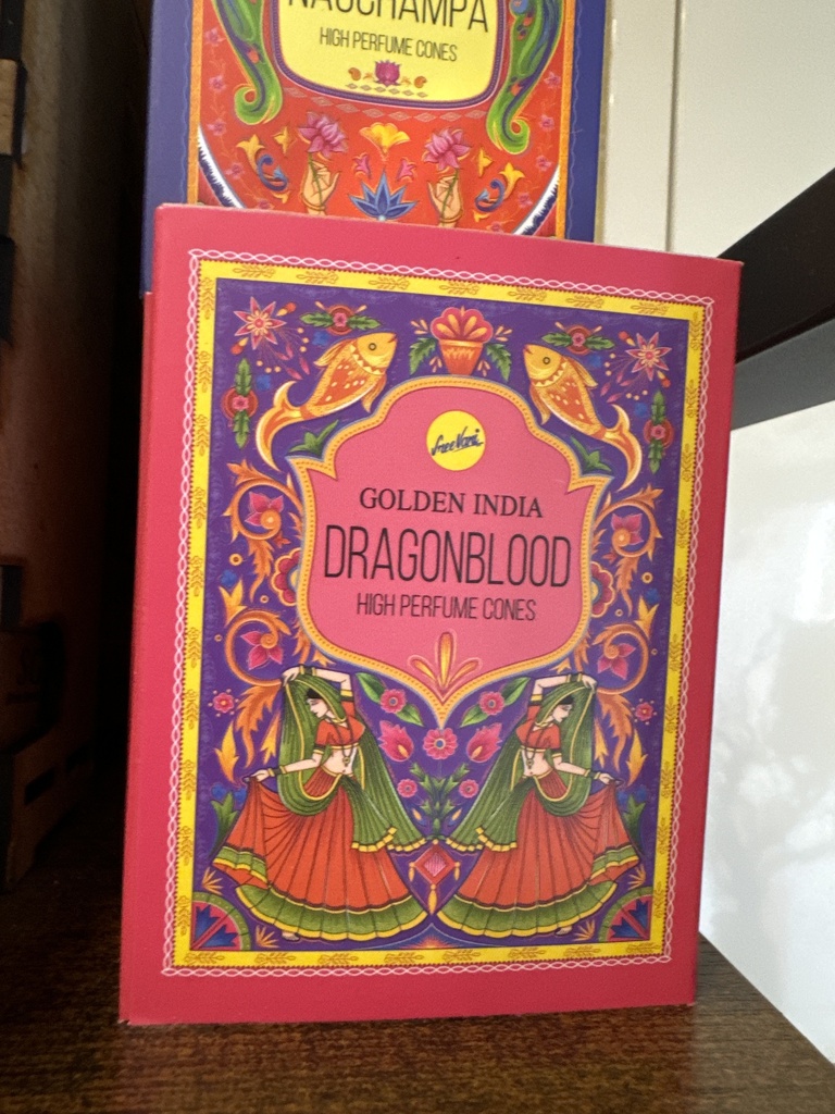 Incienso Conos Golden India Sangre de Dragon